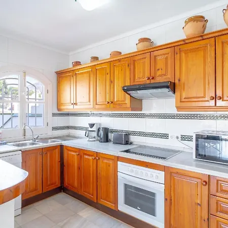 Fuer 6 Personen Ca 130 Qm In Nerja, Andalusien Costa Del Sol Holiday home Nerja